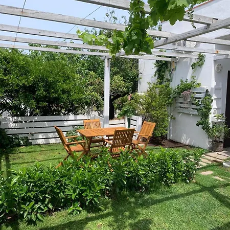 ゲストハウス La Cinta *